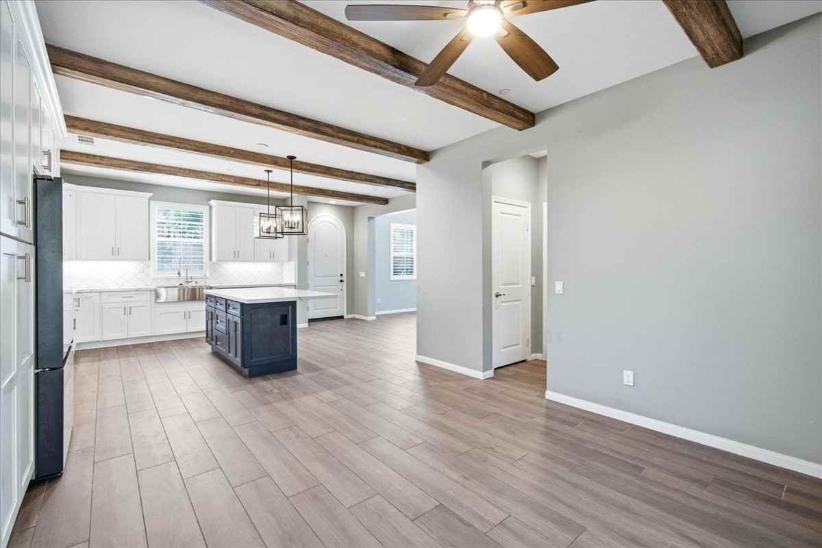 35 Lomada Street - Photo 6 of 46