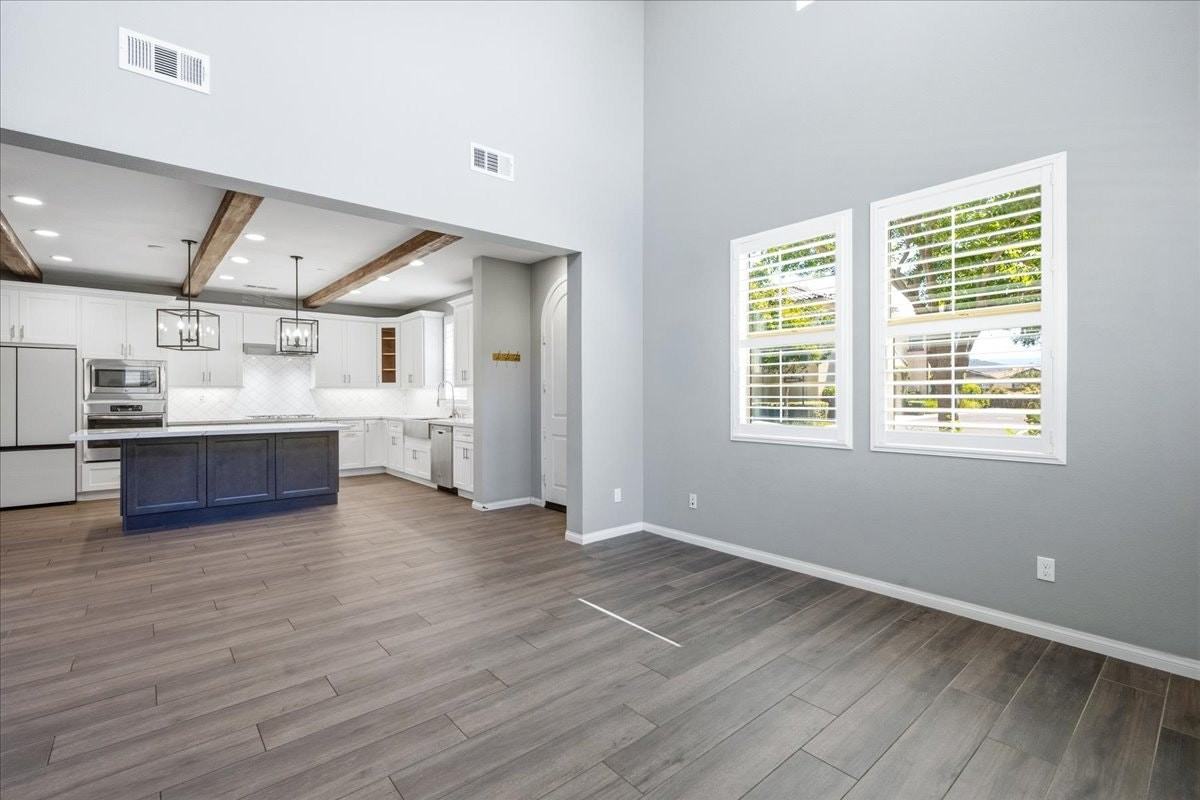 35 Lomada Street - Photo 7 of 46