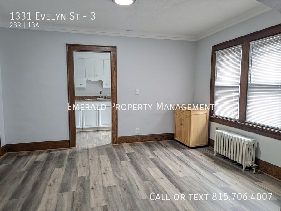 1331 Evelyn St #3 - Photo 3 of 11