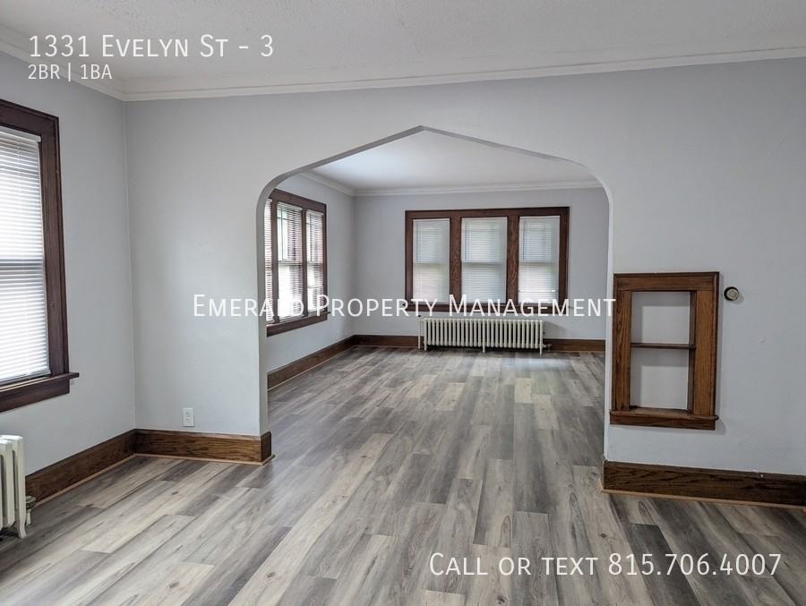 1331 Evelyn St #3 - Photo 4 of 11