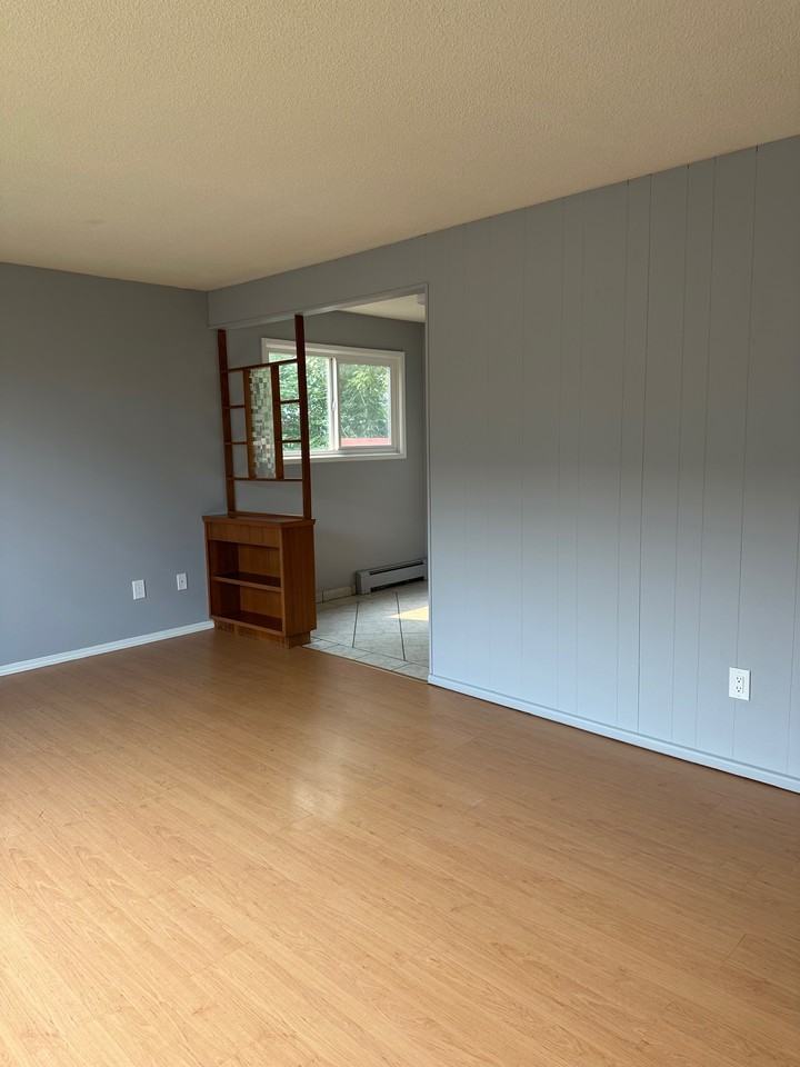 9725 130 Ave Nw #23 - Photo 7 of 10