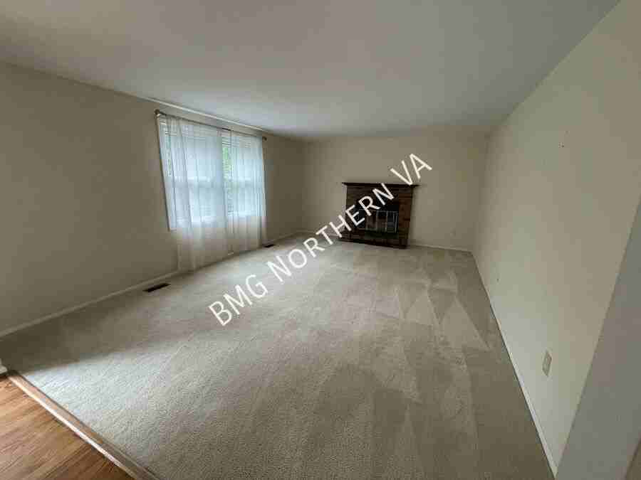 1846 Clovermeadow Dr - Photo 6 of 43