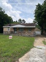 featured image of 1541 Roosevelt Ave