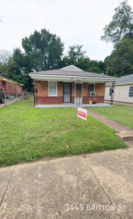 1445 Britton St - Photo 3 of 13