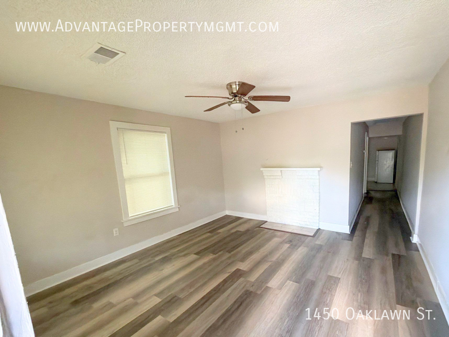 1450 Oaklawn St - Photo 3 of 18