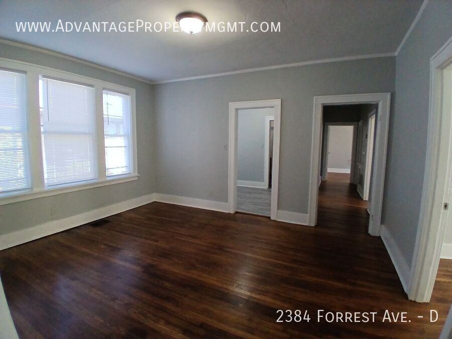 2384 Forest Ave #D - Photo 3 of 17