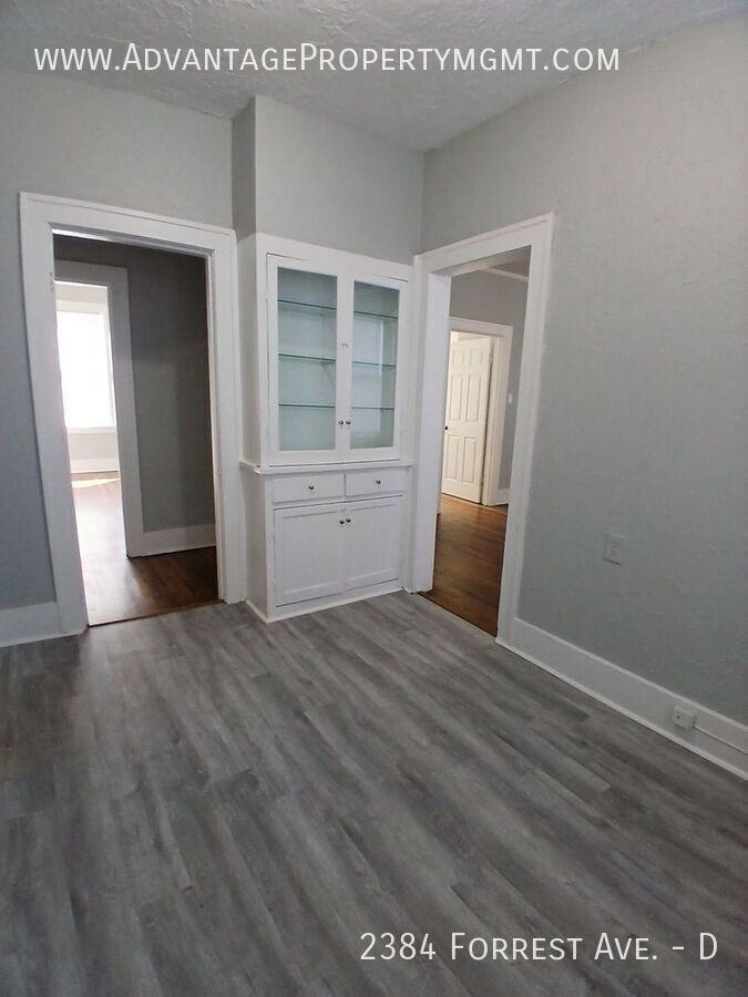 2384 Forest Ave #D - Photo 6 of 17