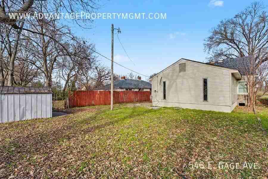 543 E Gage Ave - Photo 3 of 19