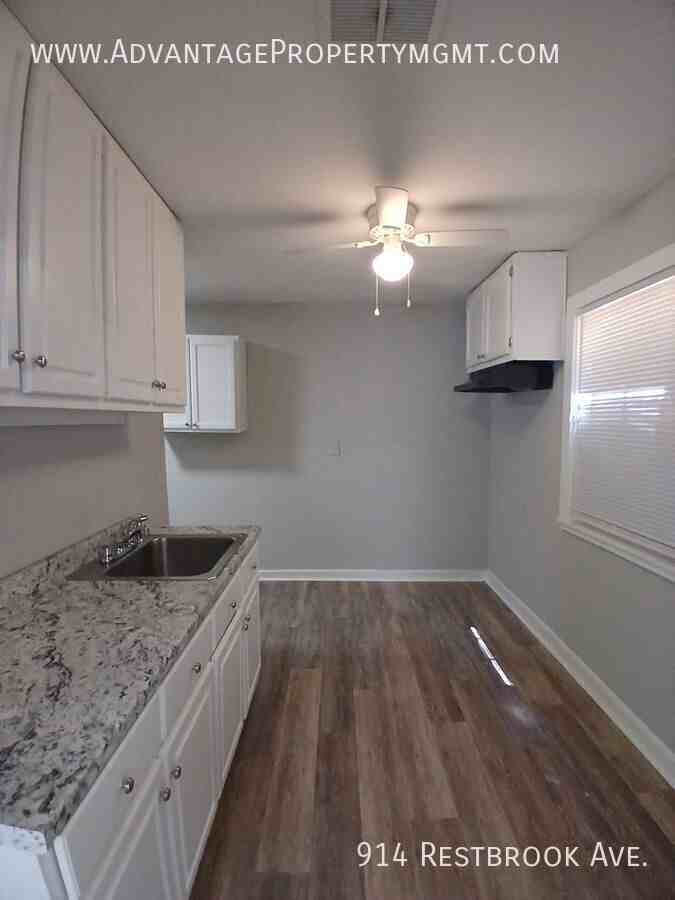 914 Restbrook Ave - Photo 4 of 9