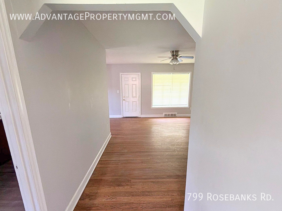 799 Rosebanks Rd - Photo 7 of 21