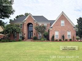 featured image of 1286 Creek Valley Dr