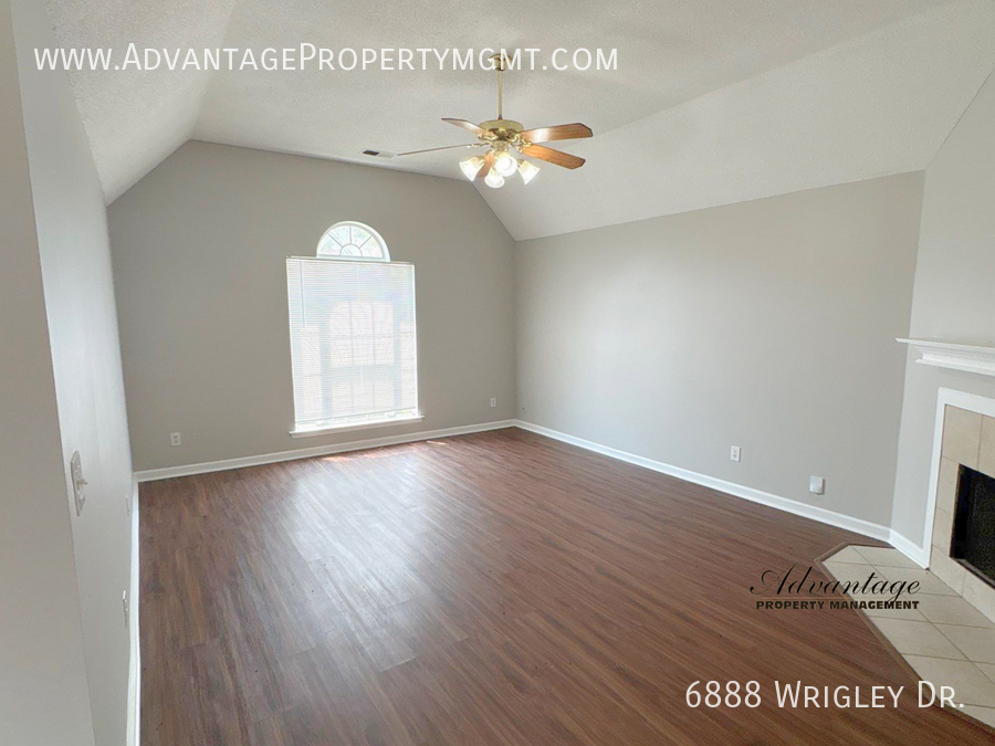 6888 Wrigley Dr - Photo 4 of 20