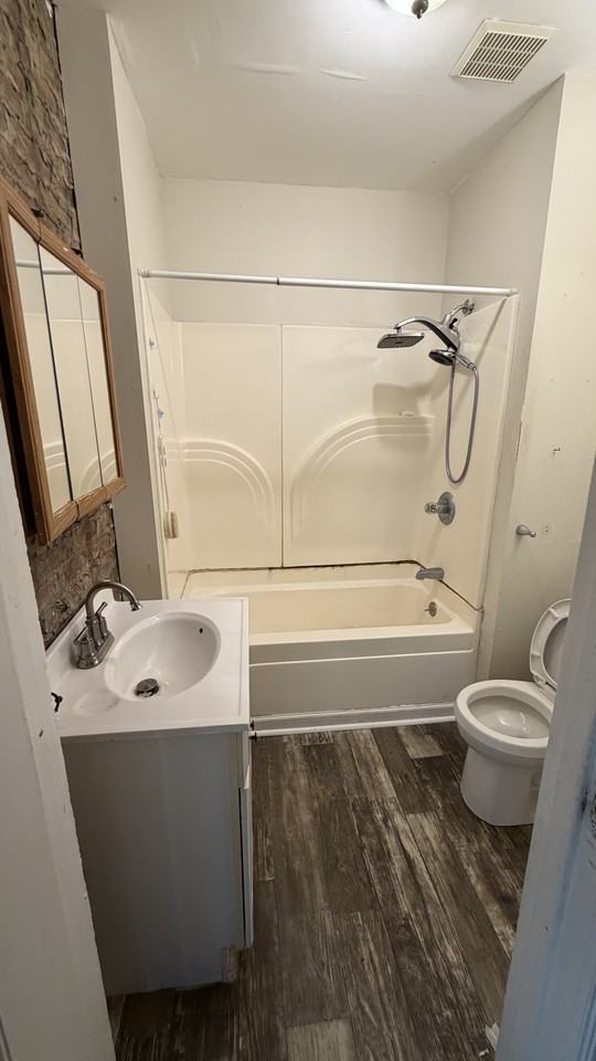 424 Columbus Ave #1 - Photo 6 of 6