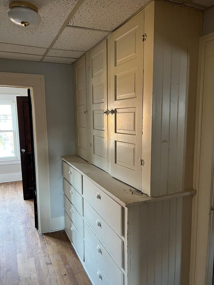 533 Whittier Ave #1 - Photo 5 of 14