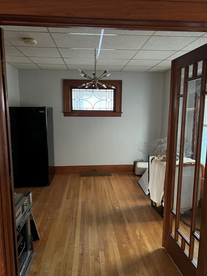 533 Whittier Ave #1 - Photo 6 of 14