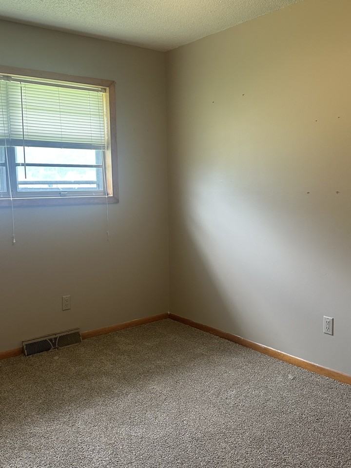313 State Ave #1 - Photo 3 of 14