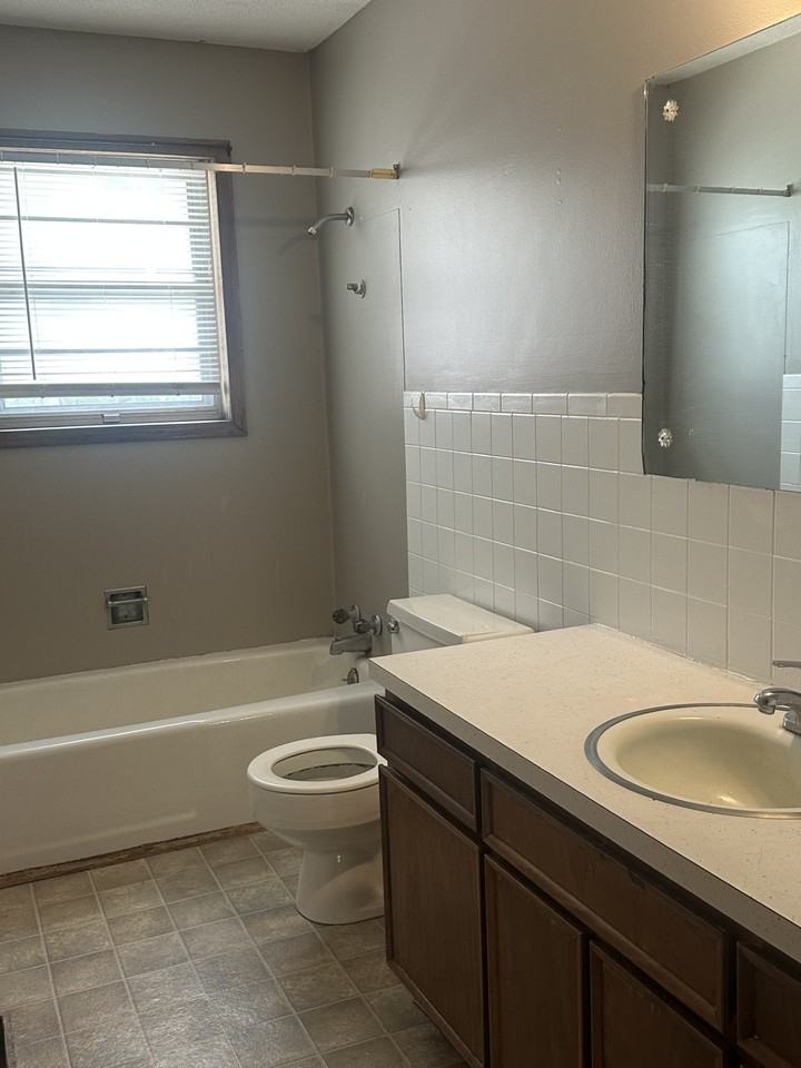 313 State Ave #1 - Photo 7 of 14