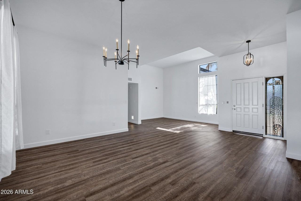14459 N 54th St - Photo 6 of 39