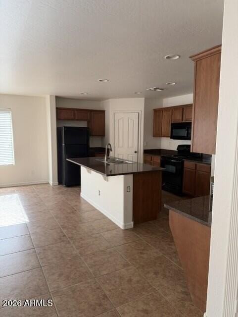 887 W Desert Hills Dr - Photo 4 of 23