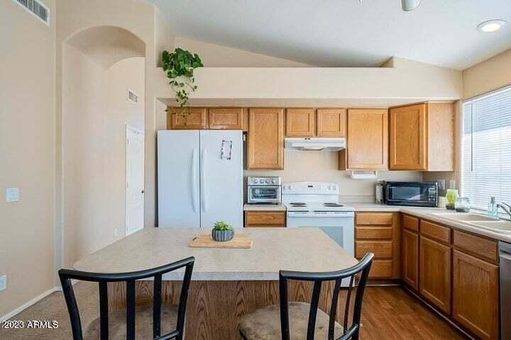 1737 E Morgan Ct - Photo 6 of 19
