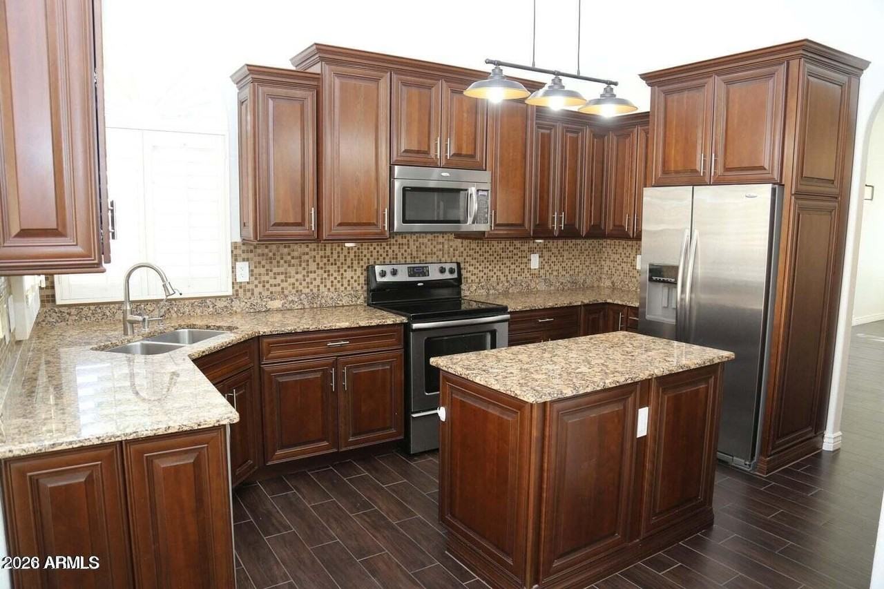 9014 E Larkspur Dr - Photo 7 of 25