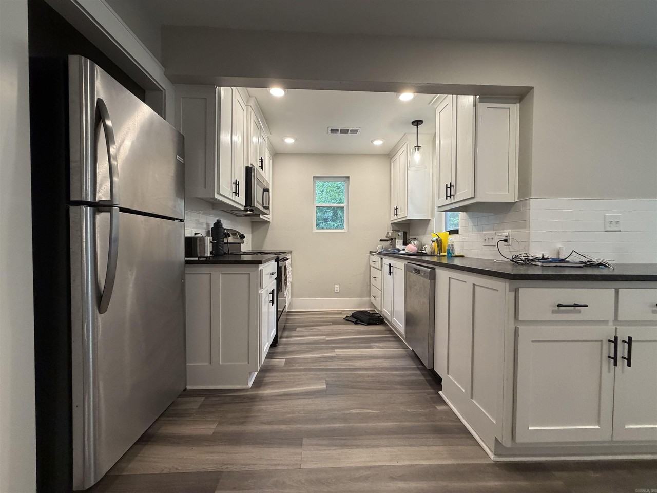 306 Ashland St - Photo 3 of 29