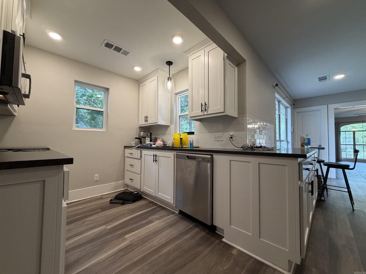 306 Ashland St - Photo 5 of 29