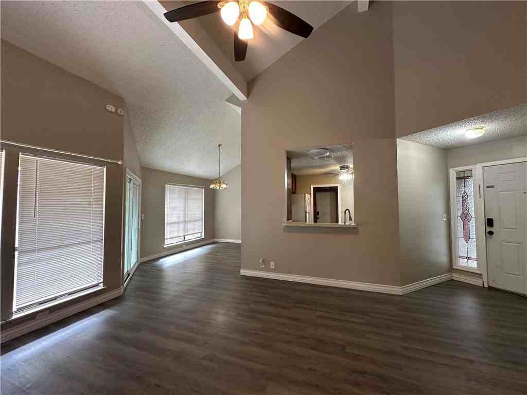 2429 Woodway Dr - Photo 7 of 28