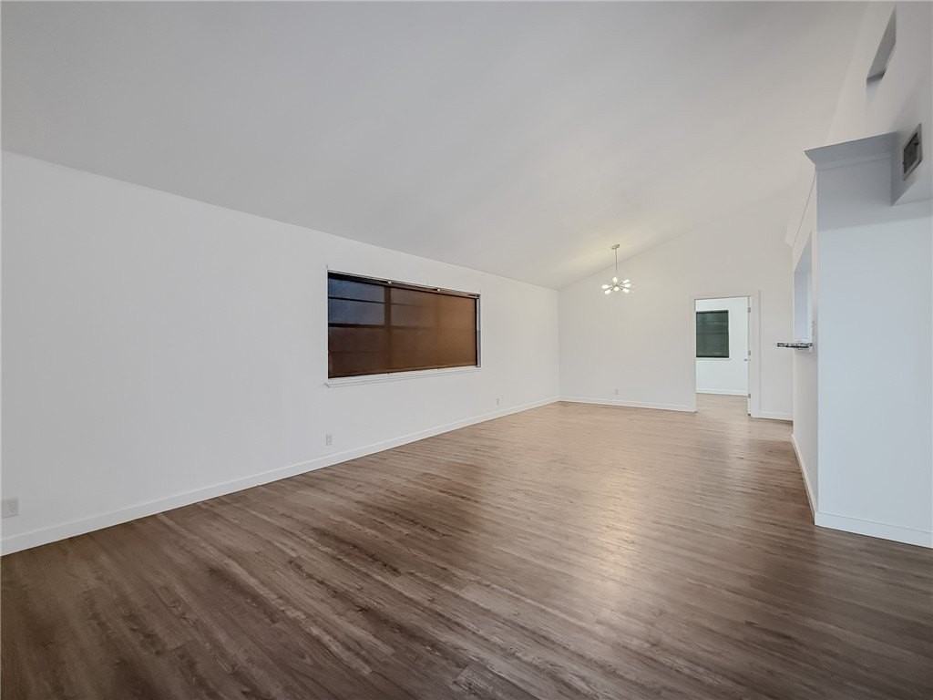 302 Easy Cir #B - Photo 6 of 27
