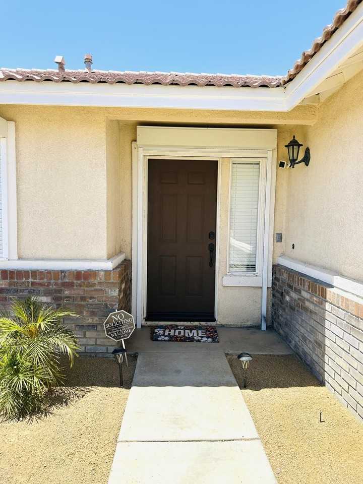 78780 Birchcrest Cir - Photo 4 of 38