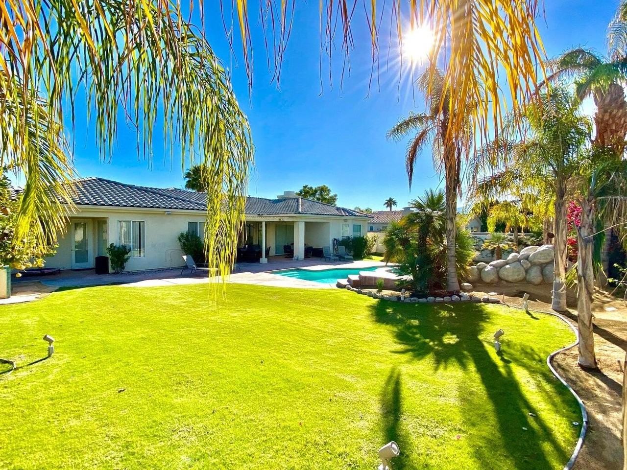 5 Victoria Falls Dr