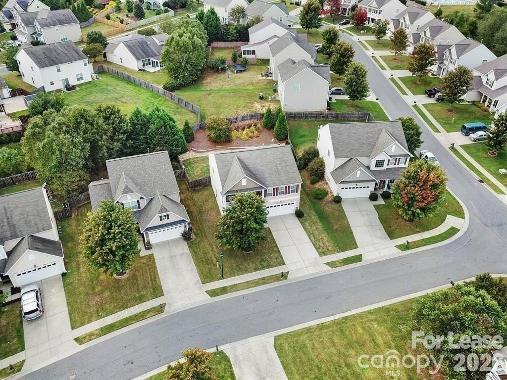 6125 Kilchurn Dr - Photo 6 of 27