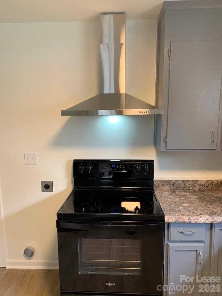 1719 E Cloaninger Ave #B - Photo 2 of 19