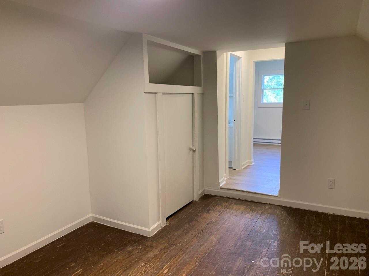 1719 E Cloaninger Ave #B - Photo 3 of 19