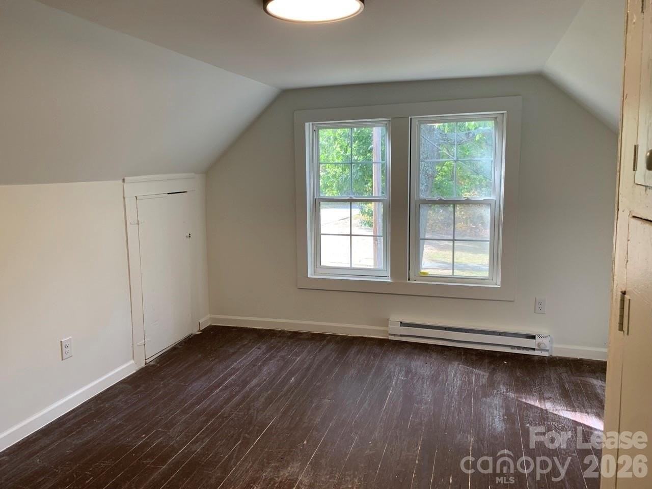 1719 E Cloaninger Ave #B - Photo 4 of 19