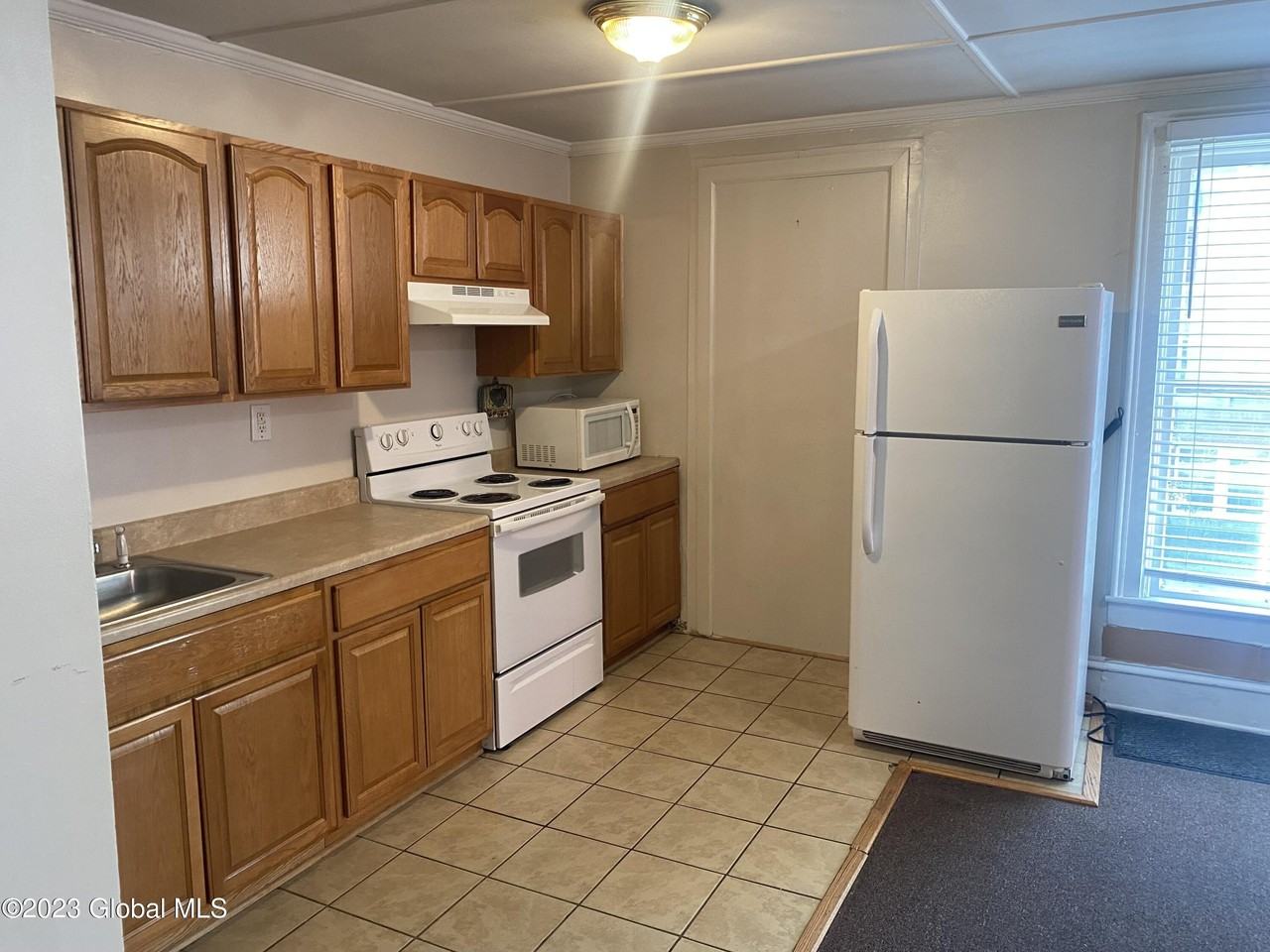 60 Court St #2 - Photo 3 of 10