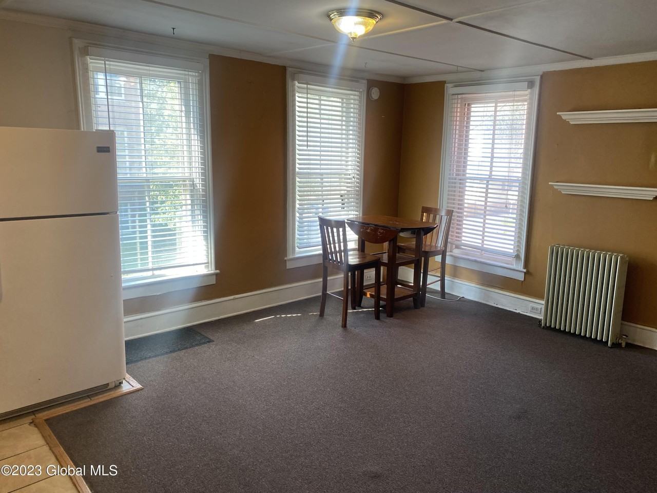 60 Court St #2 - Photo 5 of 10