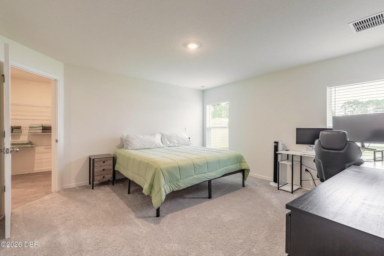 11 Ruth Dr - Photo 4 of 37