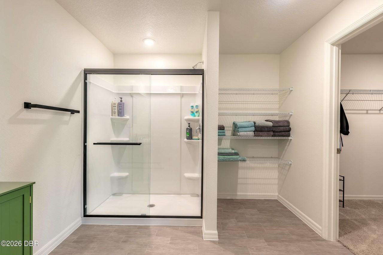 11 Ruth Dr - Photo 5 of 37