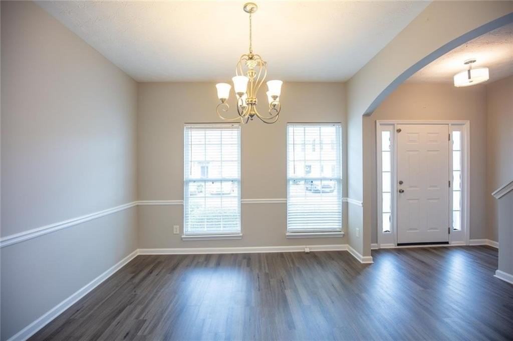649 Kenridge Dr - Photo 5 of 32