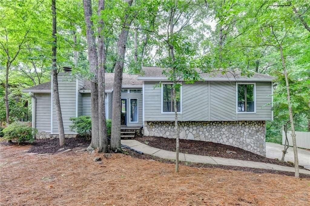 5100 Forest Mist Dr Se