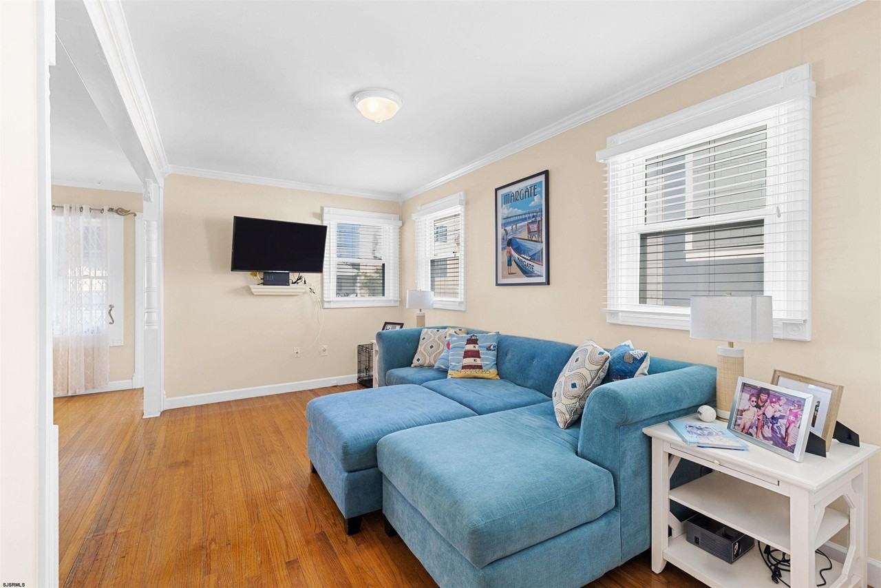 29 N Frontenac Ave - Photo 6 of 19