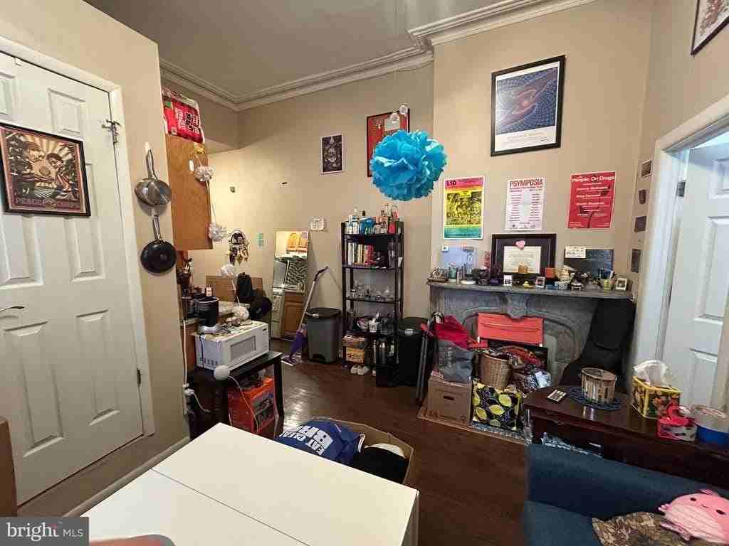 152 N 21st St - Photo 2 of 12