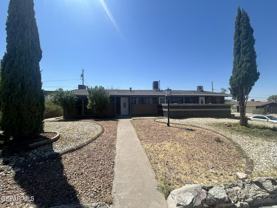 212 Crestmont Dr - Photo 1 of 1