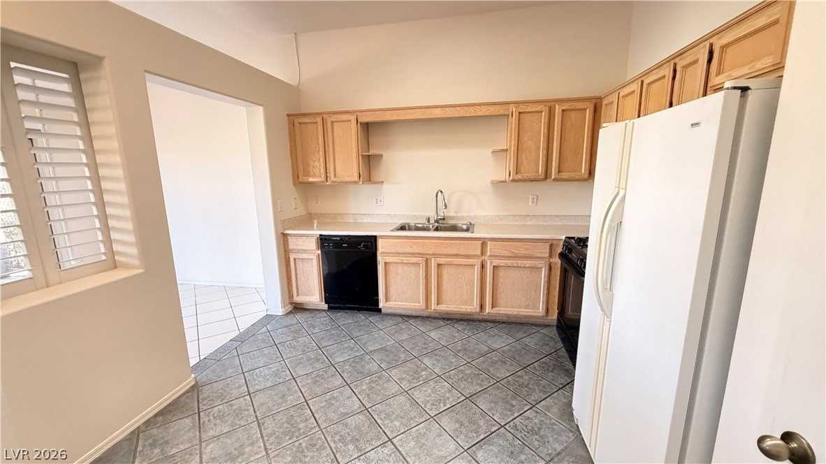 2066 Poppywood Ave - Photo 6 of 29