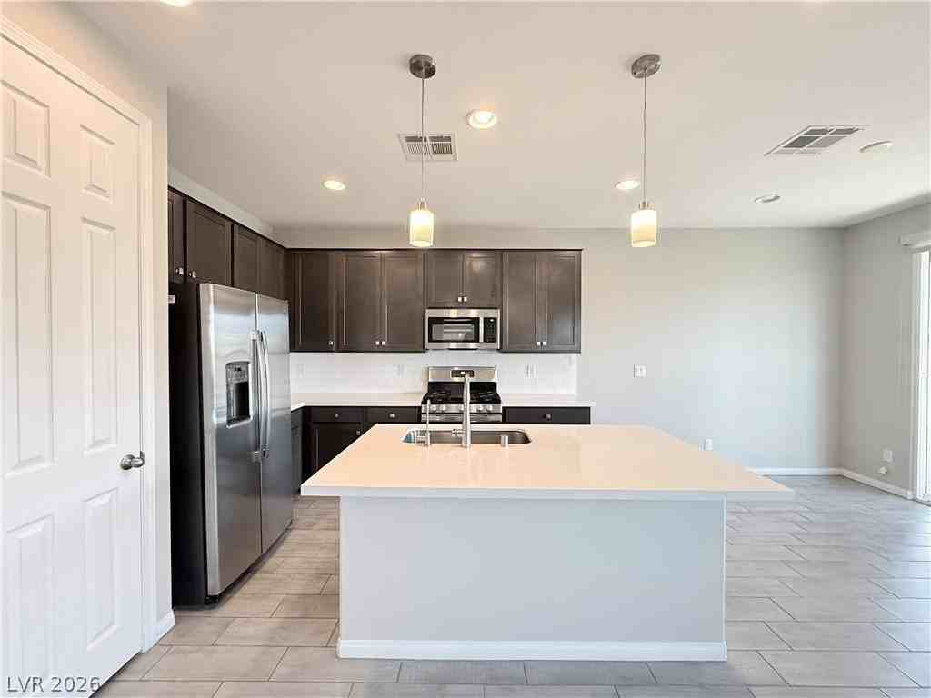 3348 Castlefields Dr - Photo 4 of 29