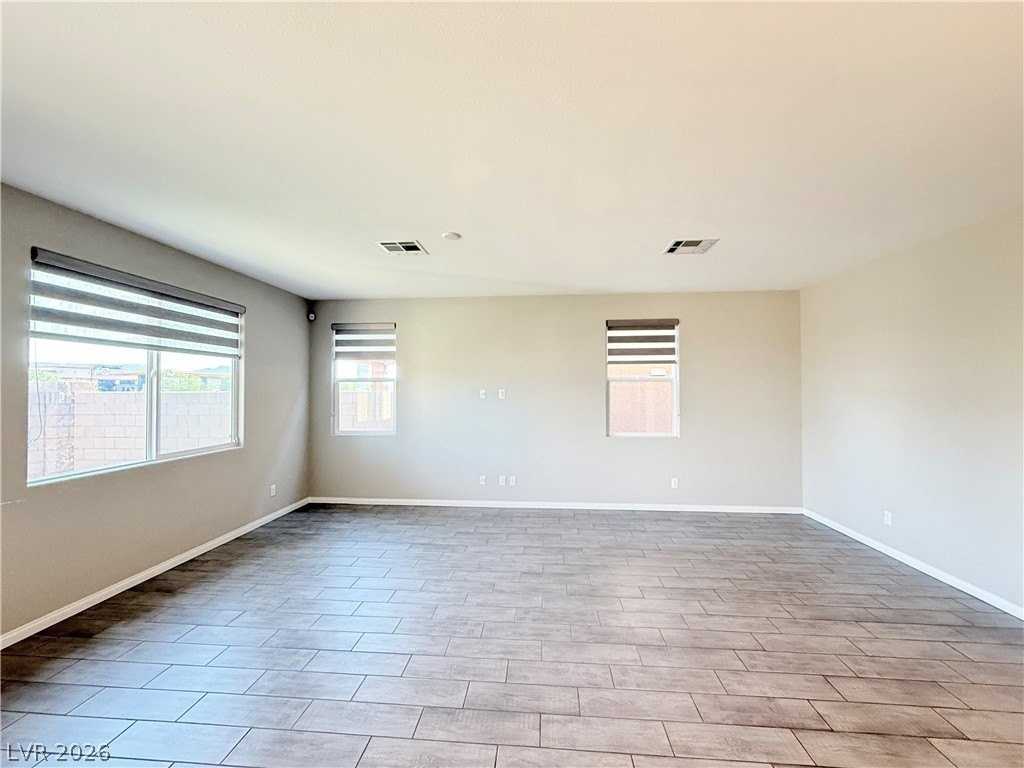 3348 Castlefields Dr - Photo 7 of 29