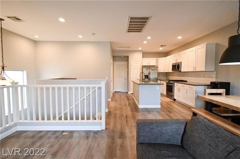 7873 Sambar Ct - Photo 4 of 28