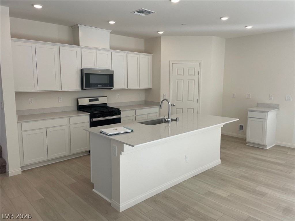 10861 River Junction Ave - Photo 2 of 12