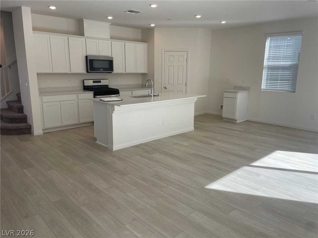 10861 River Junction Ave - Photo 3 of 12